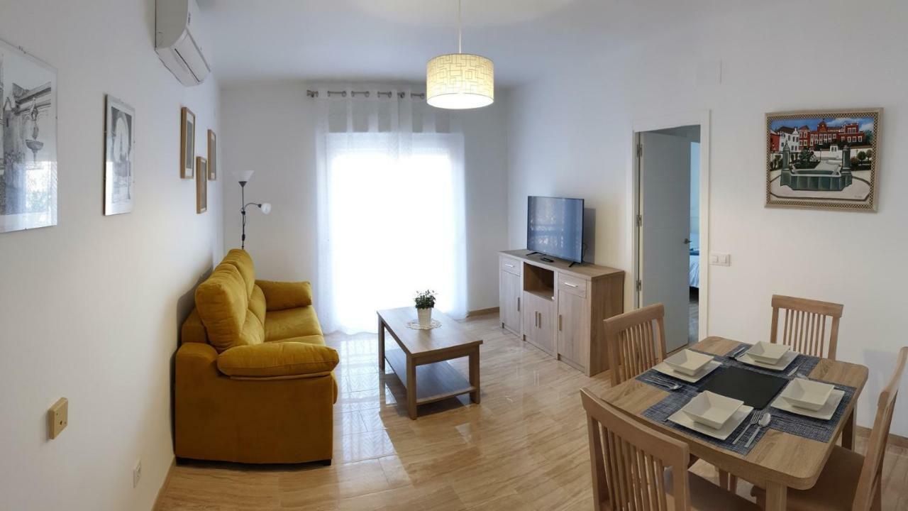 Ds Apartamento Plaza Colon Cordoba Exterior photo
